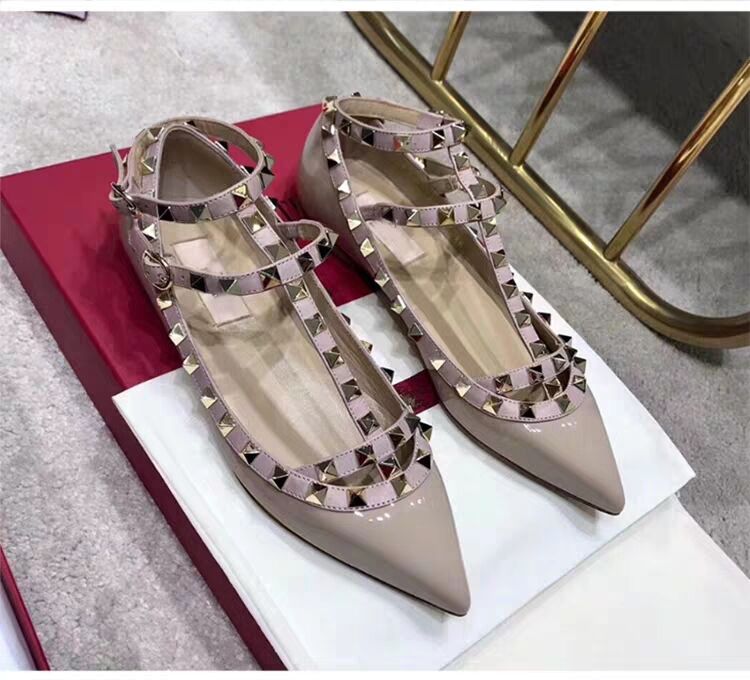 Free Shipping! 35-43 New 2019 Fashion fashion lady High Heels shoes real cowhide real leather Riverts Wedding Shoes Pumps Stud Sandals
Free Shipping! 35-43 New 2019 Fashion fashion lady High Heels shoes real cowhide real leather Riverts Wedding Shoes Pumps Stud Sandals