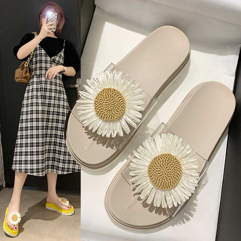 Small fresh and fresh thick bottom chrysanthemum word type sandal girl 2020 summer new Korean fairy style muffin shoes, See chart
Small fresh and fresh thick bottom chrysanthemum word type sandal girl 2020 summer new Korean fairy style muffin shoes, See chart