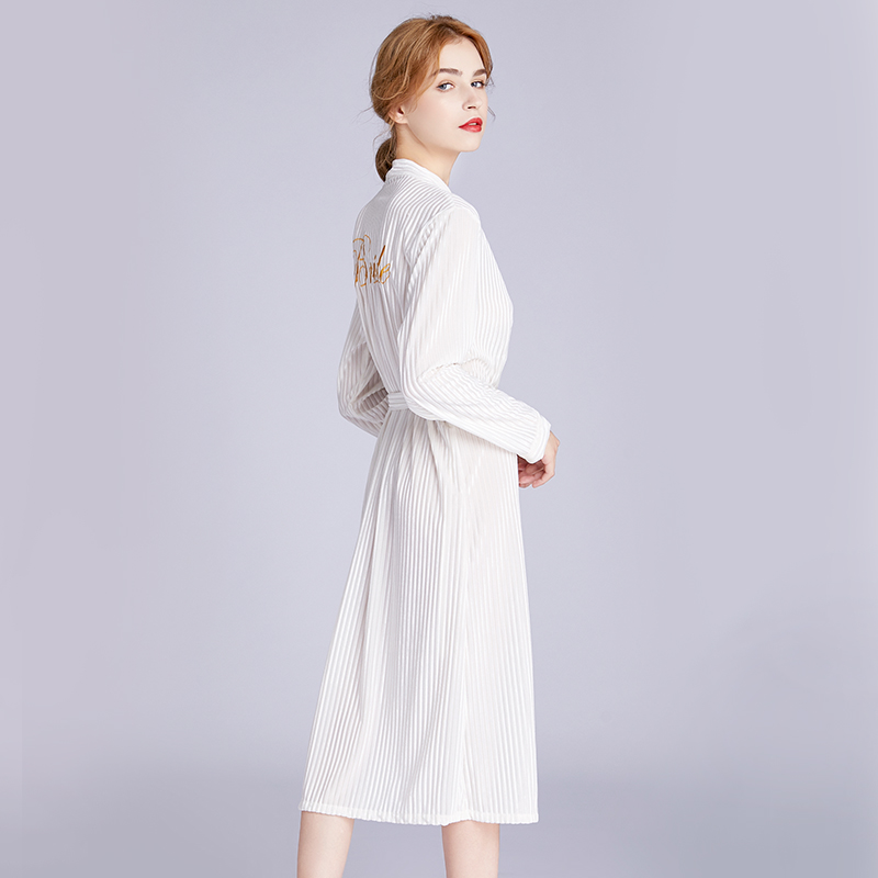 Women Bride Lingerie Kimono Robe Bathrobe Bridesmaid Robes Velvet Warm Pleated Wedding Party Robes DIY Home Lounge Wear M-XXL White Red Pink