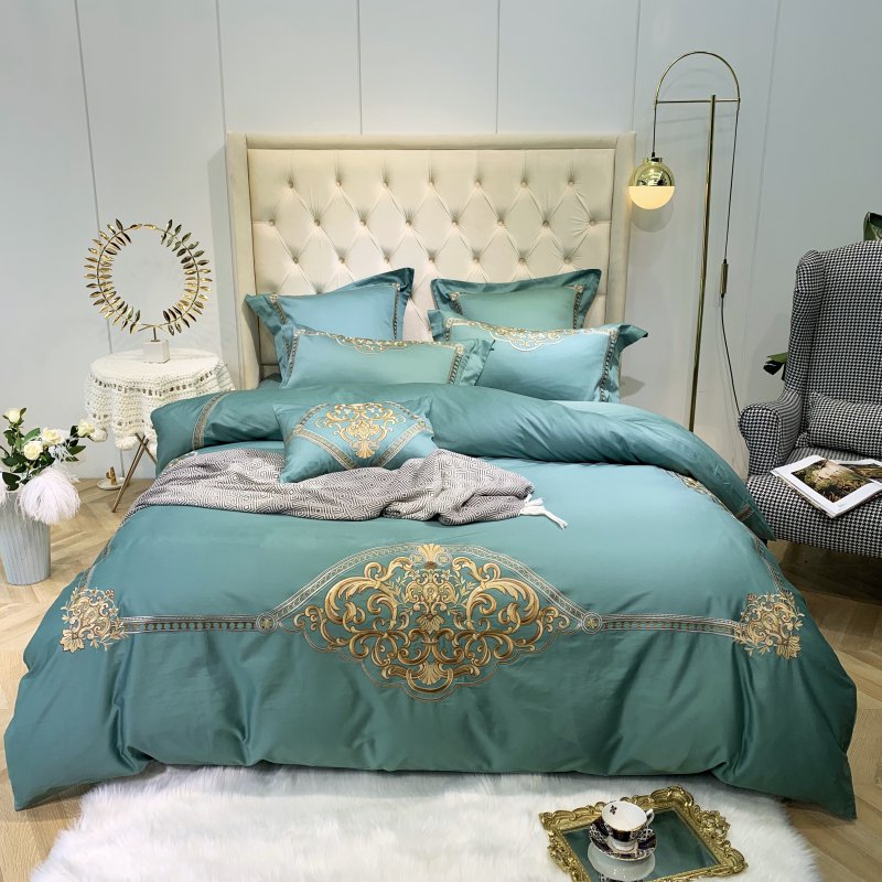New Green Red 80S Egyptian Cotton Gold Royal Embroidery Bedding Set Duvet Cover Bed sheet/Linen Pillowcases 4/7pcs
New Green Red 80S Egyptian Cotton Gold Royal Embroidery Bedding Set Duvet Cover Bed sheet/Linen Pillowcases 4/7pcs