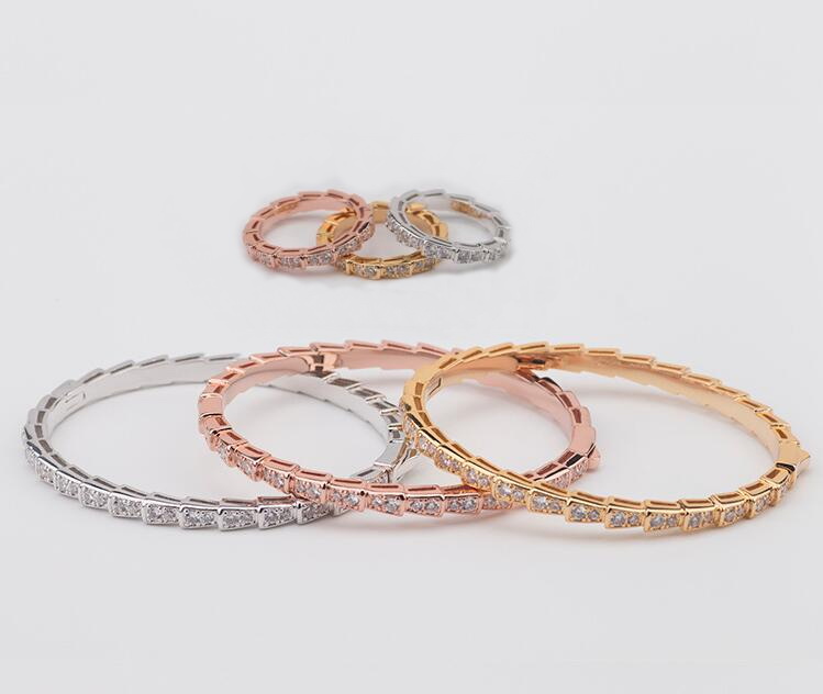 New Fashion Brand Jewelry Sets Lady Brass Full Diamond Snake Skeleton Snakelike 18K Gold Wedding Engagement Norrow Bracelets Rings 1 Sets
New Fashion Brand Jewelry Sets Lady Brass Full Diamond Snake Skeleton Snakelike 18K Gold Wedding Engagement Norrow Bracelets Rings 1 Sets