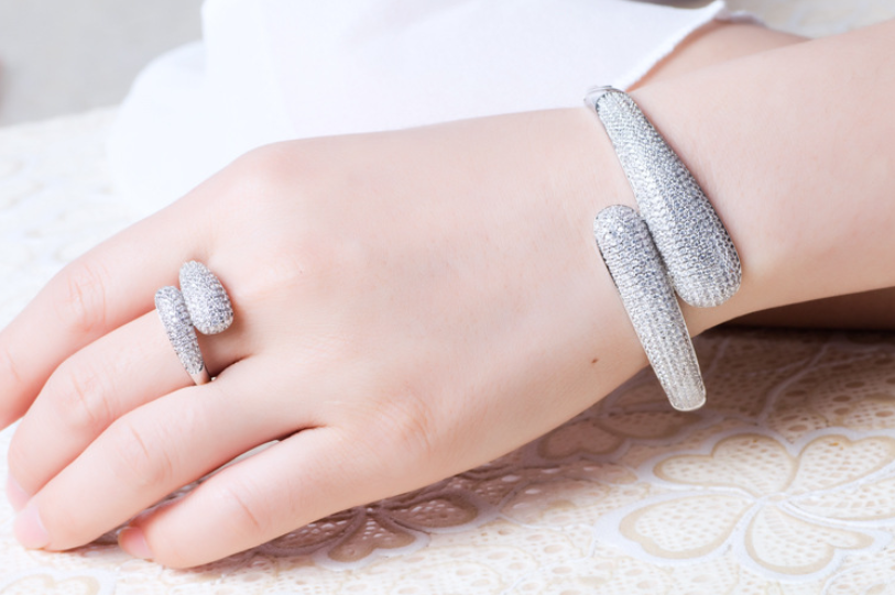 2024 New Sterg Sier White Sapphire CZ Dia Open Drop Bracelet, Original Jewelry for Women, Wedding Engagement Anniversary