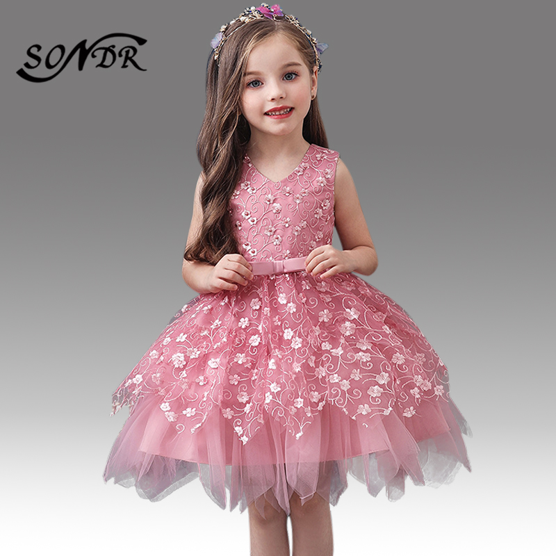 V-Neck Tank Girls Formal Communion Dress HT224 Pink Knee-Length Flower Girl Dresses Embroidery Beading Little Kids Pageant Gowns, Blue
V-Neck Tank Girls Formal Communion Dress HT224 Pink Knee-Length Flower Girl Dresses Embroidery Beading Little Kids Pageant Gowns, Blue