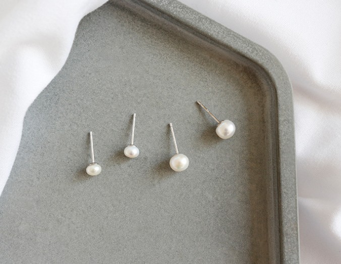 100% 925 Sterling Silver Jewelry 4.5MM 6MM Natural Freshwater Pearl Stud Earring For Women Girls Simple Female Wedding Earring