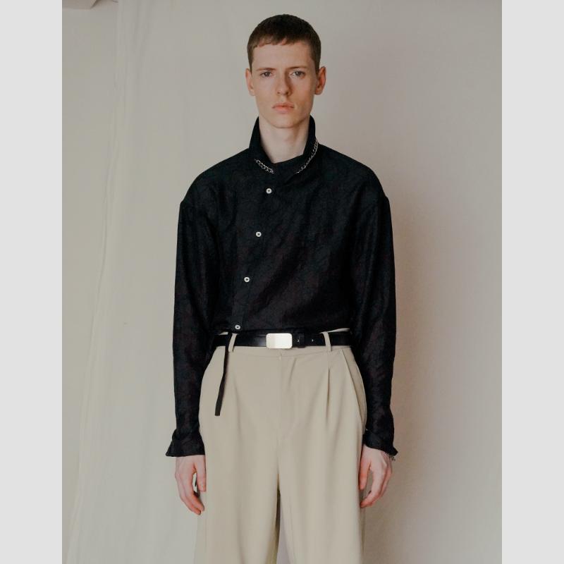 New Autumn Independent Designer Originally Created Tencel Black Jacquard Retro Sloping Flat High-collar Long-sleeved Shirt
New Autumn Independent Designer Originally Created Tencel Black Jacquard Retro Sloping Flat High-collar Long-sleeved Shirt