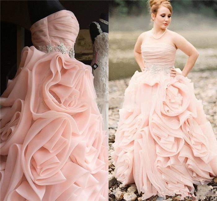Rustic Country Style Pink Wedding Dresses Sexy Strapless Organza Ruffle Plus Size Bohemian Bridal Gown Elegant Beaded Garden Reception Dress