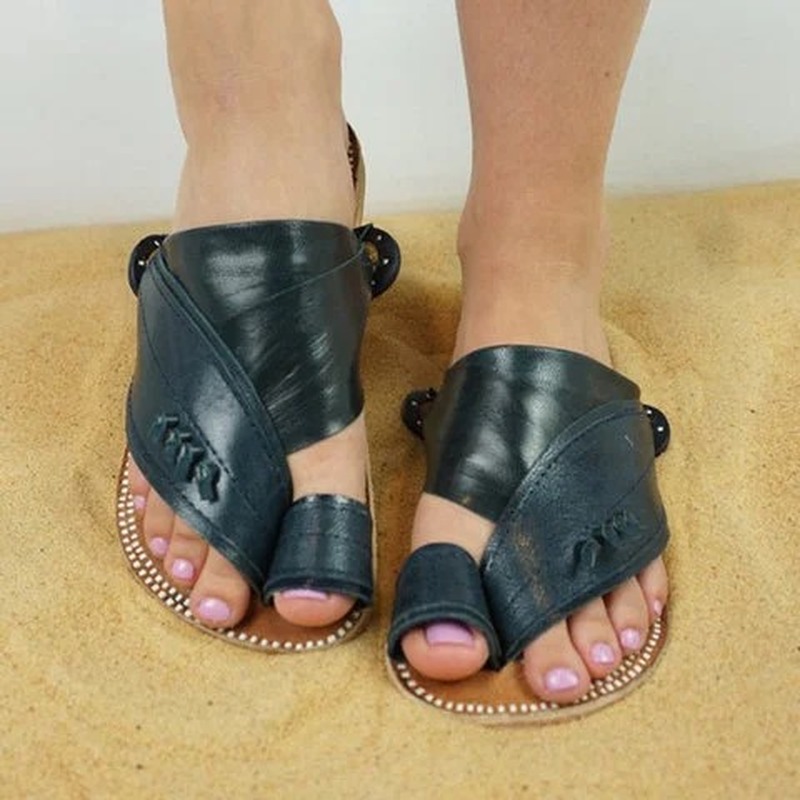 women summer flat shoes woman beach flip thong slides slipper outdoor soft bohemia plus size sandalias mujer sapato femininoN226, Black
women summer flat shoes woman beach flip thong slides slipper outdoor soft bohemia plus size sandalias mujer sapato femininoN226, Black