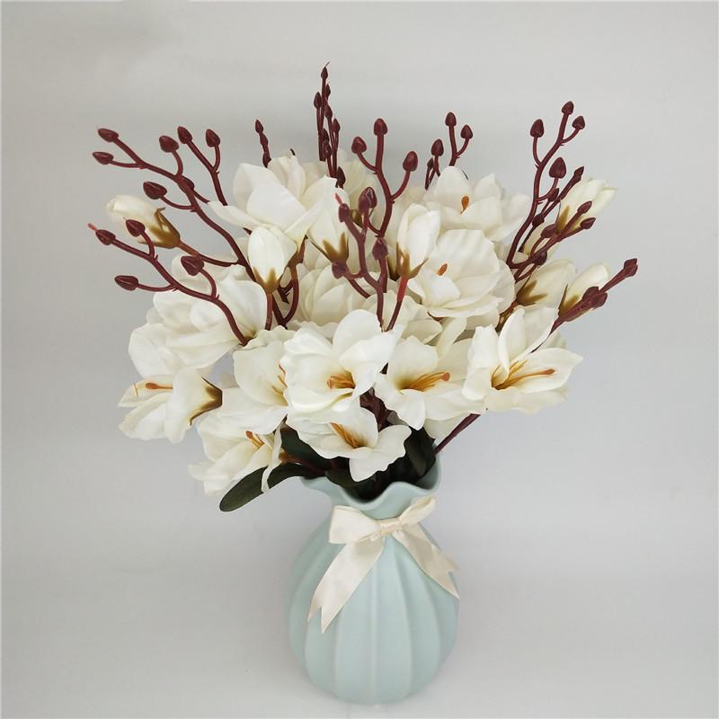 45cm Artificial Silk 5 Branch Magnolia Home Hotel Table Decoration Fake Flower Wedding Bride Holding Photography Props 1pc, Please choose to
45cm Artificial Silk 5 Branch Magnolia Home Hotel Table Decoration Fake Flower Wedding Bride Holding Photography Props 1pc, Please choose to
