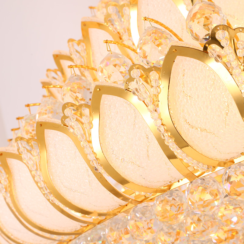 LED Light Modern Crystal Chandeliers Golden Lotus Flower Chandeliers Lights Fixture Gold Hotel Villa Home Temple Big Hanging Lamp European Indoor Ligh