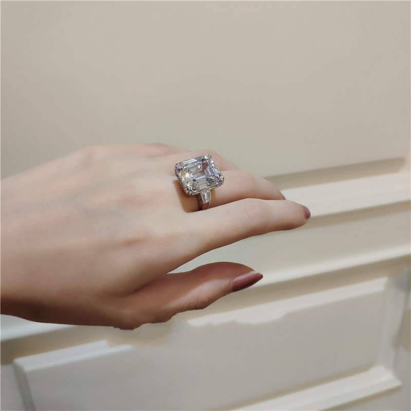 Dove Egg Big White Topaz CZ Diamond Luxury Jewelry 925 Sterling Silver Astie type Promise Eternity Women Wedding Party Band Ring Gift