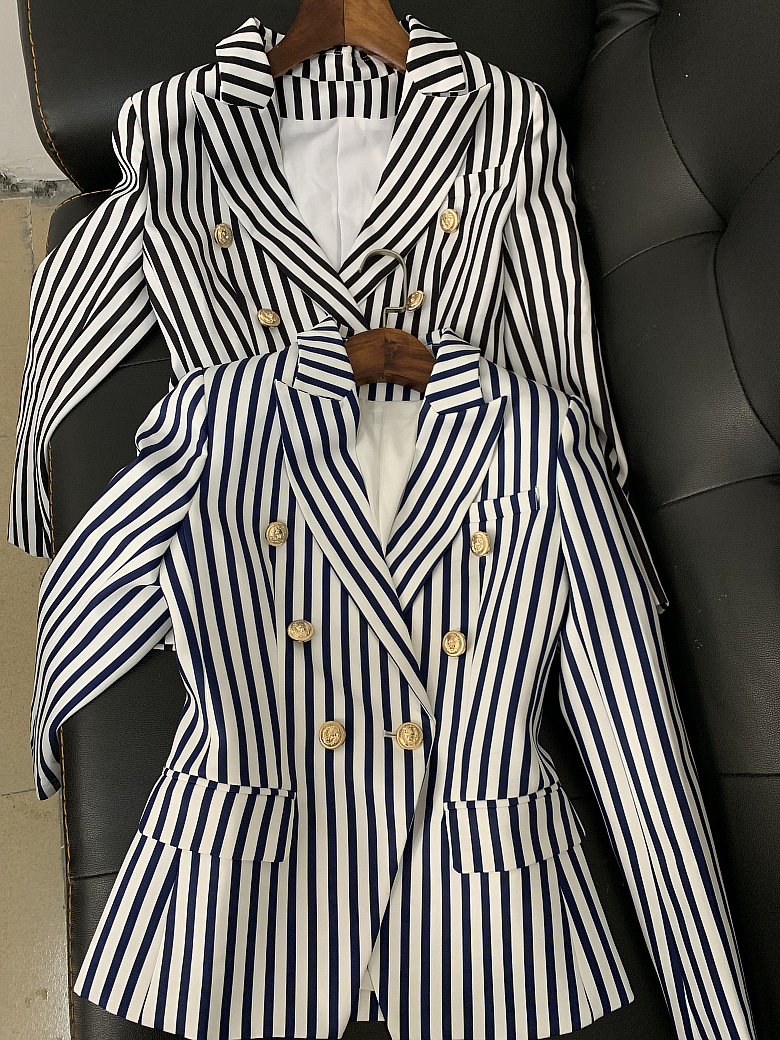 Top Quality Original Design Women's Classic Stripe Blazer Double-Breasted Blazer Business Wear Metal Buckles Jacket Blending Coat Outwear