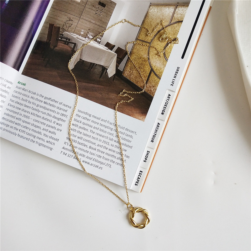 Women Necklaces 925 Sterling Silver Garland Pendant Necklace New Fashion White Gold Color Hollow Twist Geometric Circle Necklace