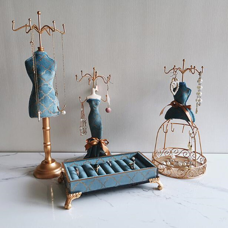 3style Blue bronzing Jewelry Necklace Model Frame mannequin Display wedding Earrings rack ear studs ornaments receive box 1pc D209
3style Blue bronzing Jewelry Necklace Model Frame mannequin Display wedding Earrings rack ear studs ornaments receive box 1pc D209