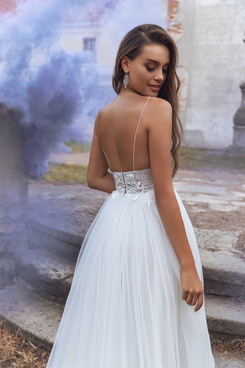 simple a line wedding dresses spaghetti straps backless appliqued wedding dress court train custom made sexy bridal gowns