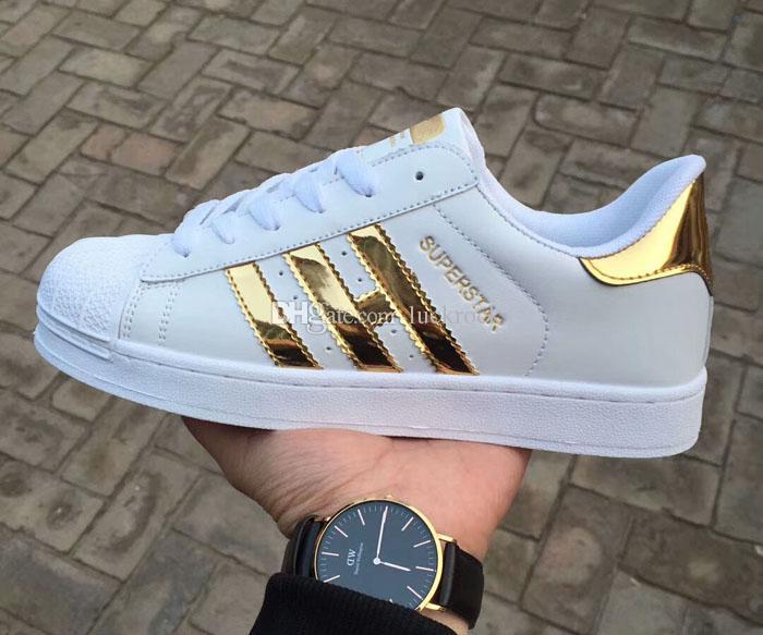 2019 new brands Casual dazzle men and women cortez shoes leisure Shells shoes Leather fashion outdoor Sneakers size, Dazzle gold
2019 new brands Casual dazzle men and women cortez shoes leisure Shells shoes Leather fashion outdoor Sneakers size, Dazzle gold