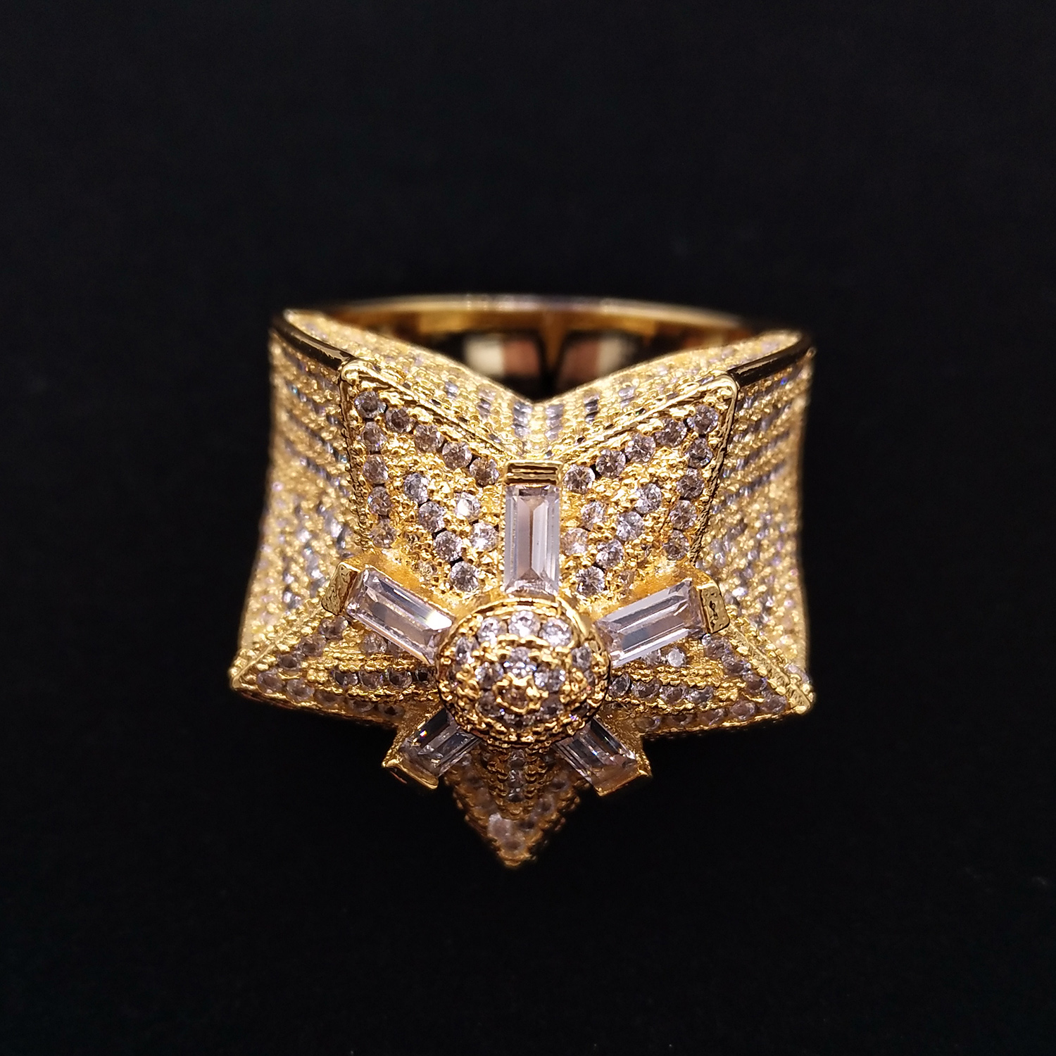 New personalized Iced Out CZ Cubic Zirconia Gold Hip Hop Pentagram Star Mens Ring Band Full Diamond Street Rapper Jewelry Gifts for Men
New personalized Iced Out CZ Cubic Zirconia Gold Hip Hop Pentagram Star Mens Ring Band Full Diamond Street Rapper Jewelry Gifts for Men