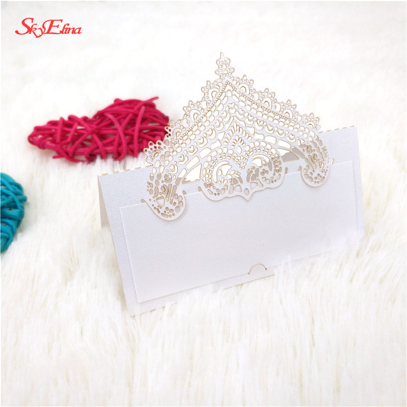 100pcs 9*9cm Table Name Place Cards Hollow Out Wedding Table Name Message Greeting Invite Card Wedding Party Decoration Favor 7z
100pcs 9*9cm Table Name Place Cards Hollow Out Wedding Table Name Message Greeting Invite Card Wedding Party Decoration Favor 7z