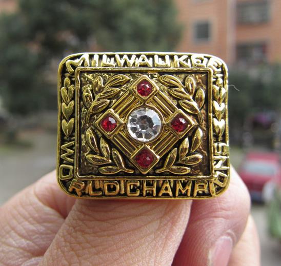 1957 Braves World Baseball Team Championship Ring with Wooden Display Box Souvenir Men Fan Gift 2019 wholesale Drop Shipping
1957 Braves World Baseball Team Championship Ring with Wooden Display Box Souvenir Men Fan Gift 2019 wholesale Drop Shipping