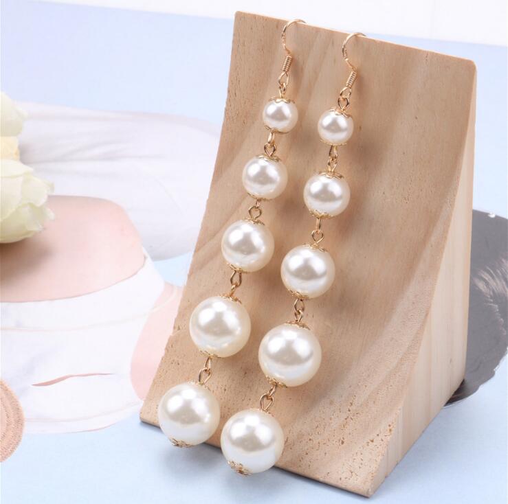 Luxury Designer Pearl Dangle Earrings Jewelry Simple Elegant Long Tassel Chandeliers Earring for Women Gifts Pearl Dangle Earrings, Silver
Luxury Designer Pearl Dangle Earrings Jewelry Simple Elegant Long Tassel Chandeliers Earring for Women Gifts Pearl Dangle Earrings, Silver