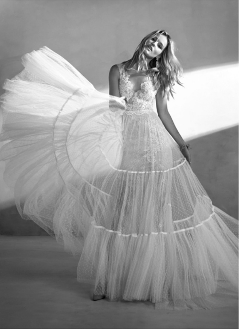 vintage wedding dresses v neck lace appliqued bohemian beach bridal gowns boho a line tulle long wedding dress plus size