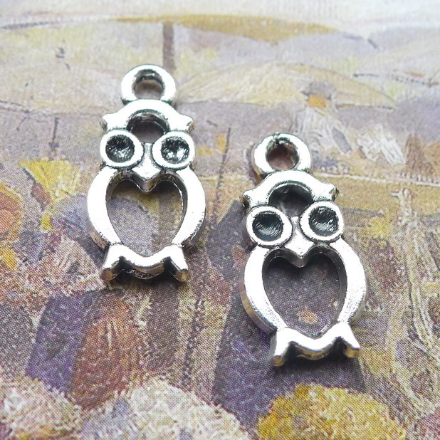A0814 21*11mm Owl Ancient Silver Combine Gold Product Parts 200 Individual / Package 1.2 G
A0814 21*11mm Owl Ancient Silver Combine Gold Product Parts 200 Individual / Package 1.2 G