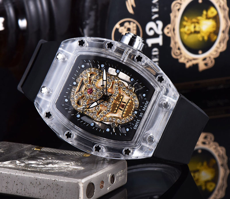 2020 new black skull men's sports watch men and women casual fashion Skeleton watch luxury quartz movement men's watch
2020 new black skull men's sports watch men and women casual fashion Skeleton watch luxury quartz movement men's watch