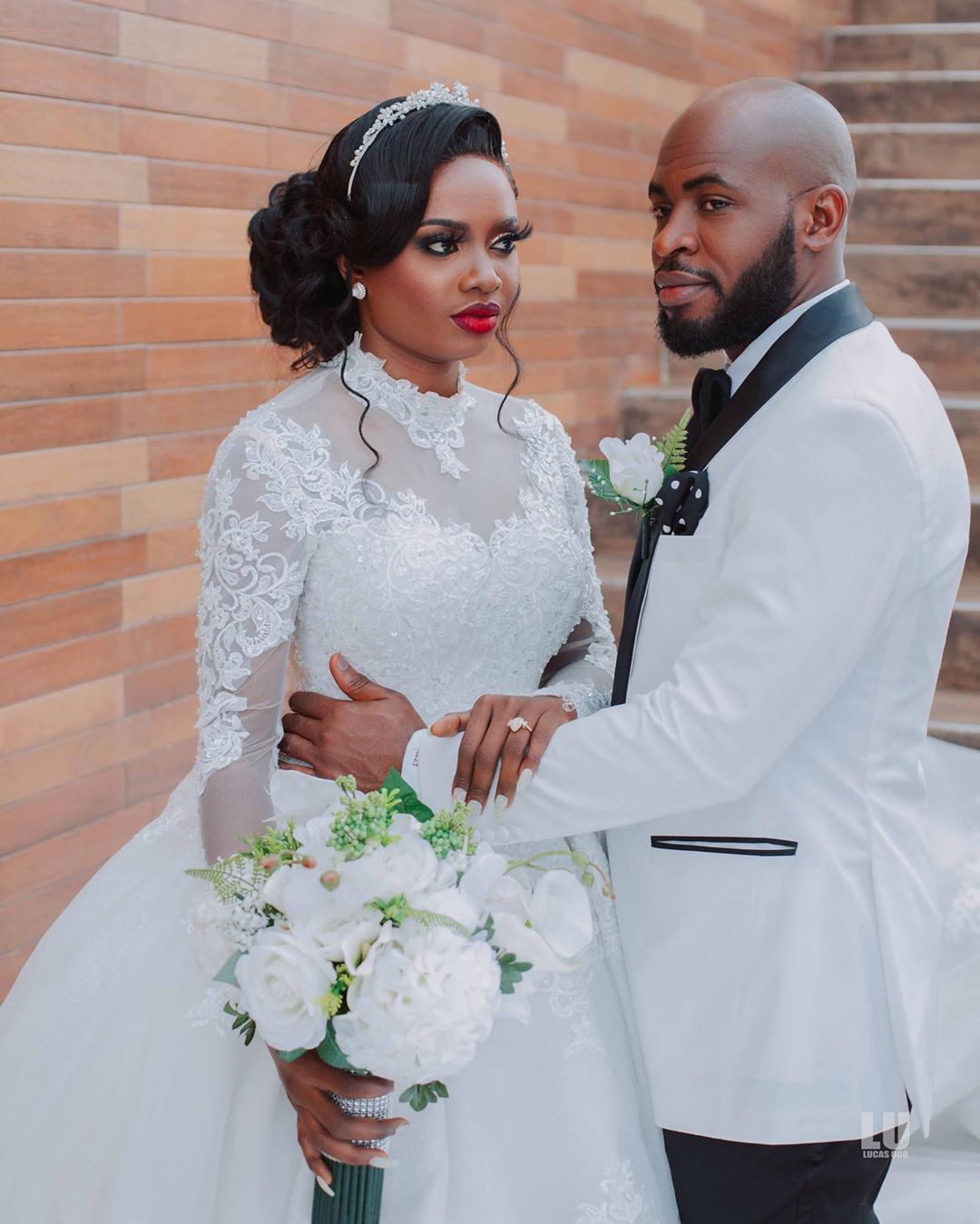2020 Plus Size Arabic Aso Ebi Cheap Lace Beaded Wedding Dresses Long Sleeves High Neck Bridal Dresses Vintage Wedding Gowns ZJ304
