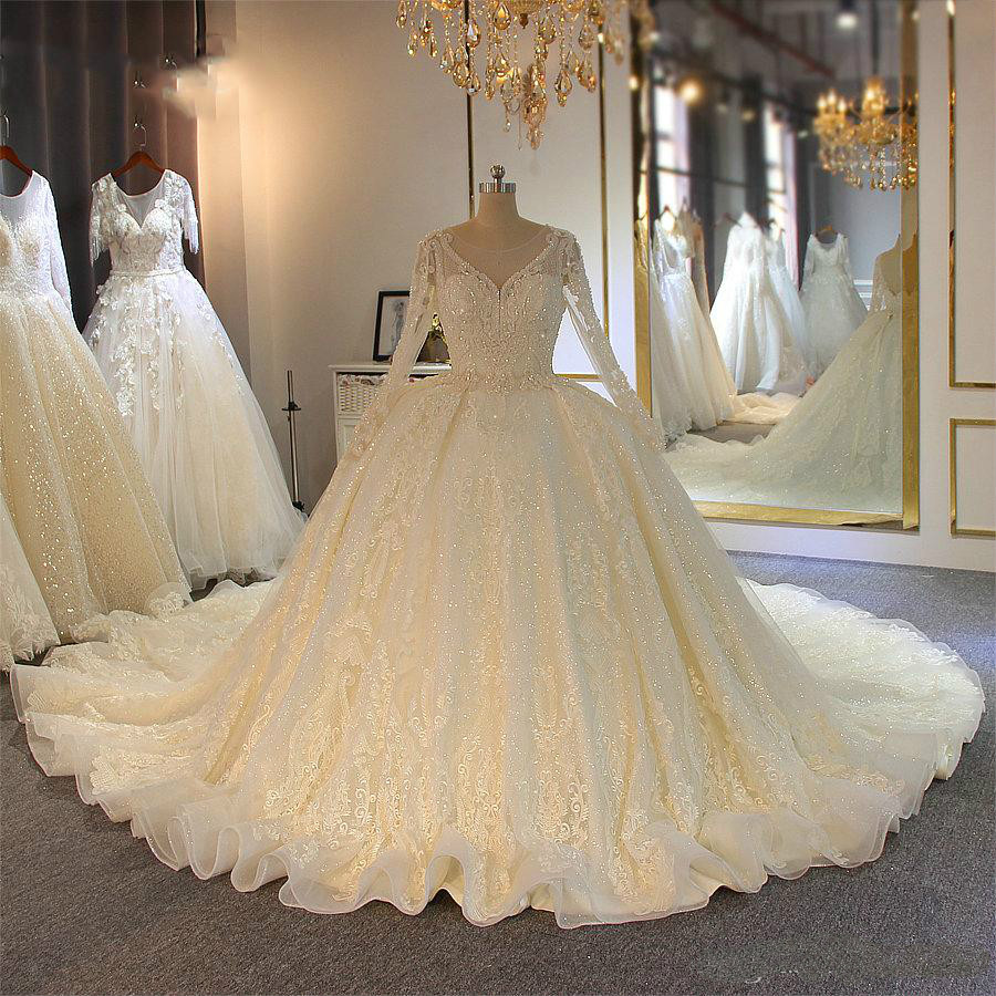 Lace Ball Gown Wedding Dresses V Neck Beaded Appliqued Sequins Arabic Bridal Gowns Long Sleeve Crystal Plus Size Robes De Soiree