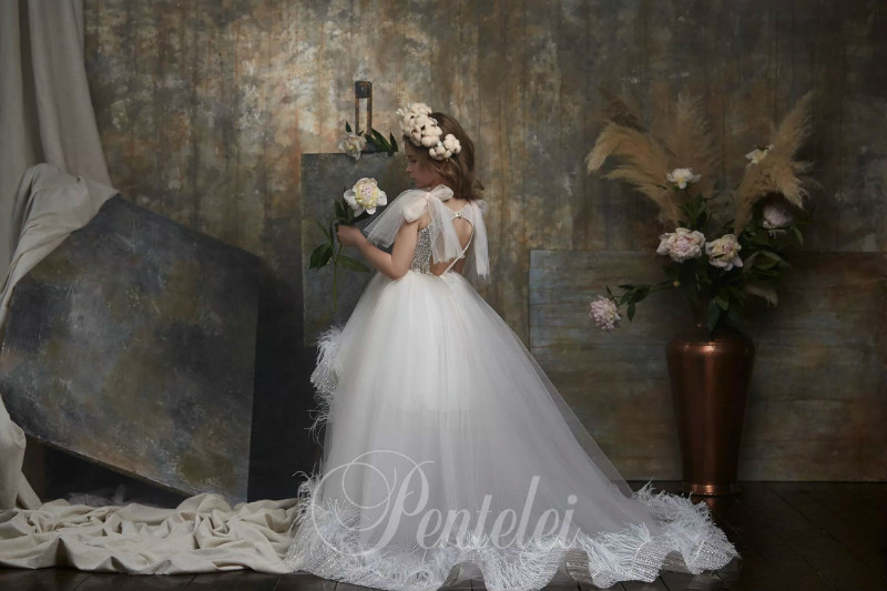 Lovely Ball Gown Flower Girl Dresses Jewel Sleeveless Hollow Bow Sequins Feather Pageant Dress High Low Girl's Birthday Party