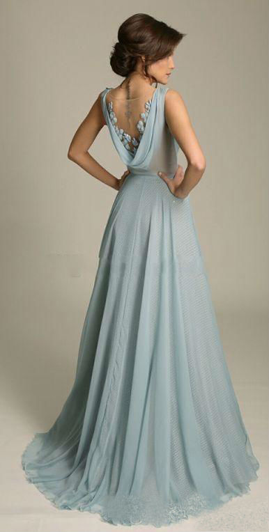Latest Dusty Blue Bridesmaid Dresses V Neck Sleeveless Appliques Chiffon Draped Back Formal Prom Dresses with Side Split Wedding Party Gowns