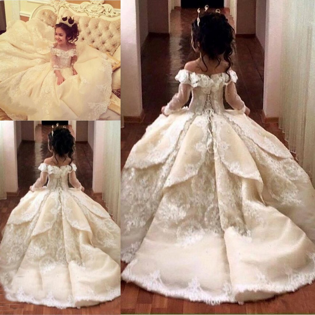 Vintage Princess Flower Girl Dresses Lace Off-shoulder Special Occasion For Wedding Ball Gown Girls Pageant Gowns First Holy Communion Dress, Chocolate
Vintage Princess Flower Girl Dresses Lace Off-shoulder Special Occasion For Wedding Ball Gown Girls Pageant Gowns First Holy Communion Dress, Chocolate
