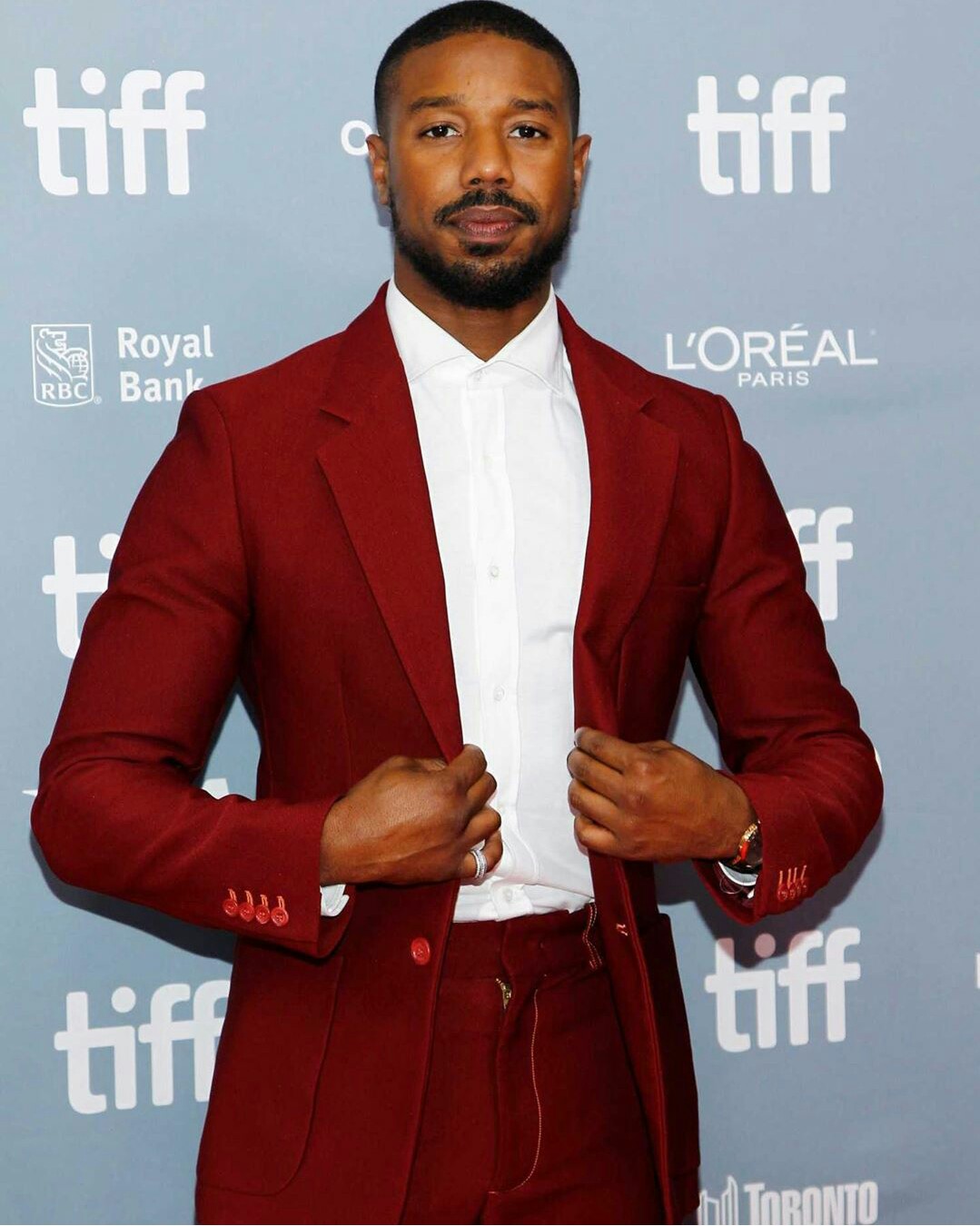 2020 Burgundy Mens Suits Two Piece Tweed Suit Herringbone Peaked Lapel Custom Made Groom Tuxedos Wedding Prom Dress Jacket Pants