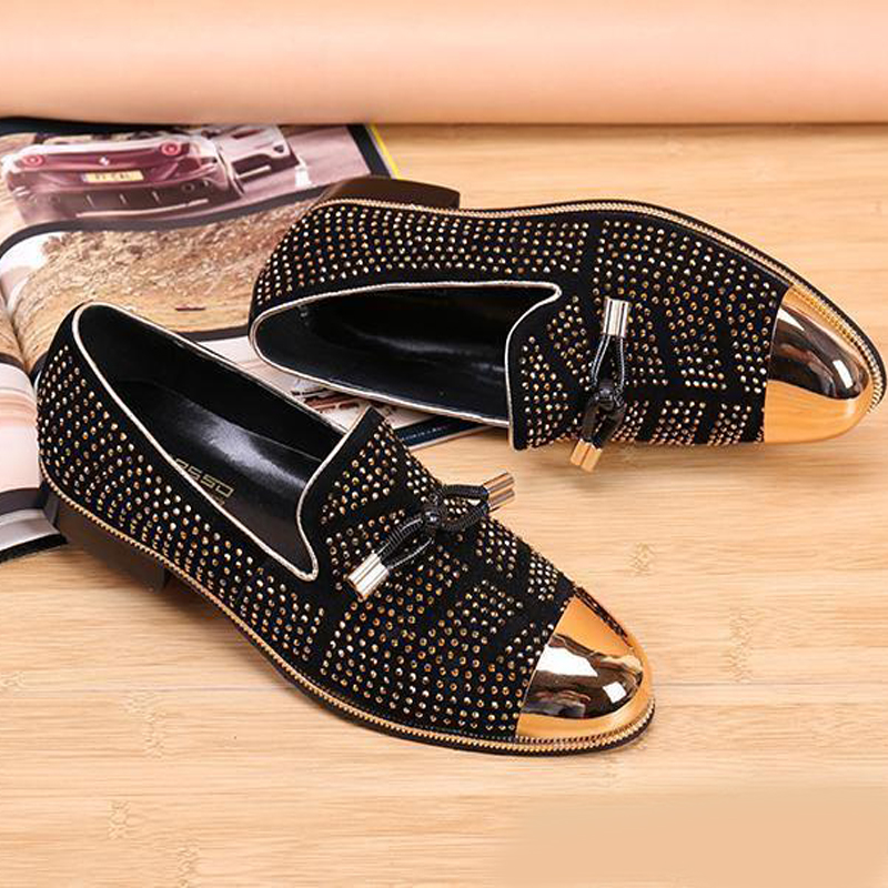 Hot Sale Casual Formal groomsmen Shoes For Men Black Genuine Leather Tassel Men Wedding groom Shoes Gold Metallic Studded Loafers 3 Colors