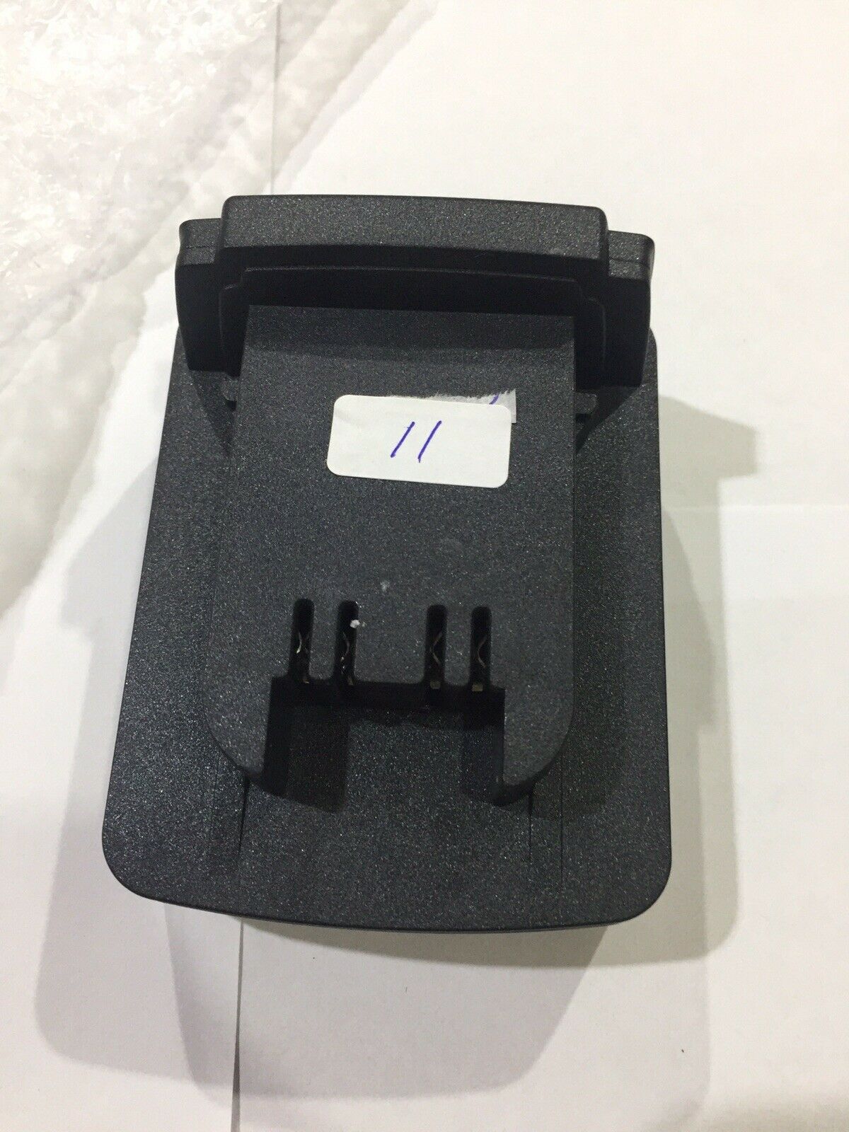 For dewalt DCB200 20V max Battery adapter convert for Milwaukee M18 18V Tool use(Adapter Only)
For dewalt DCB200 20V max Battery adapter convert for Milwaukee M18 18V Tool use(Adapter Only)