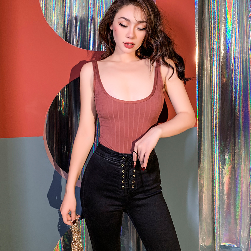 2020 Sexy Elastic Threaded Cotton Tight Low Chest Backless Conjoined Vest All-match Bodysuits for Women, Black
2020 Sexy Elastic Threaded Cotton Tight Low Chest Backless Conjoined Vest All-match Bodysuits for Women, Black