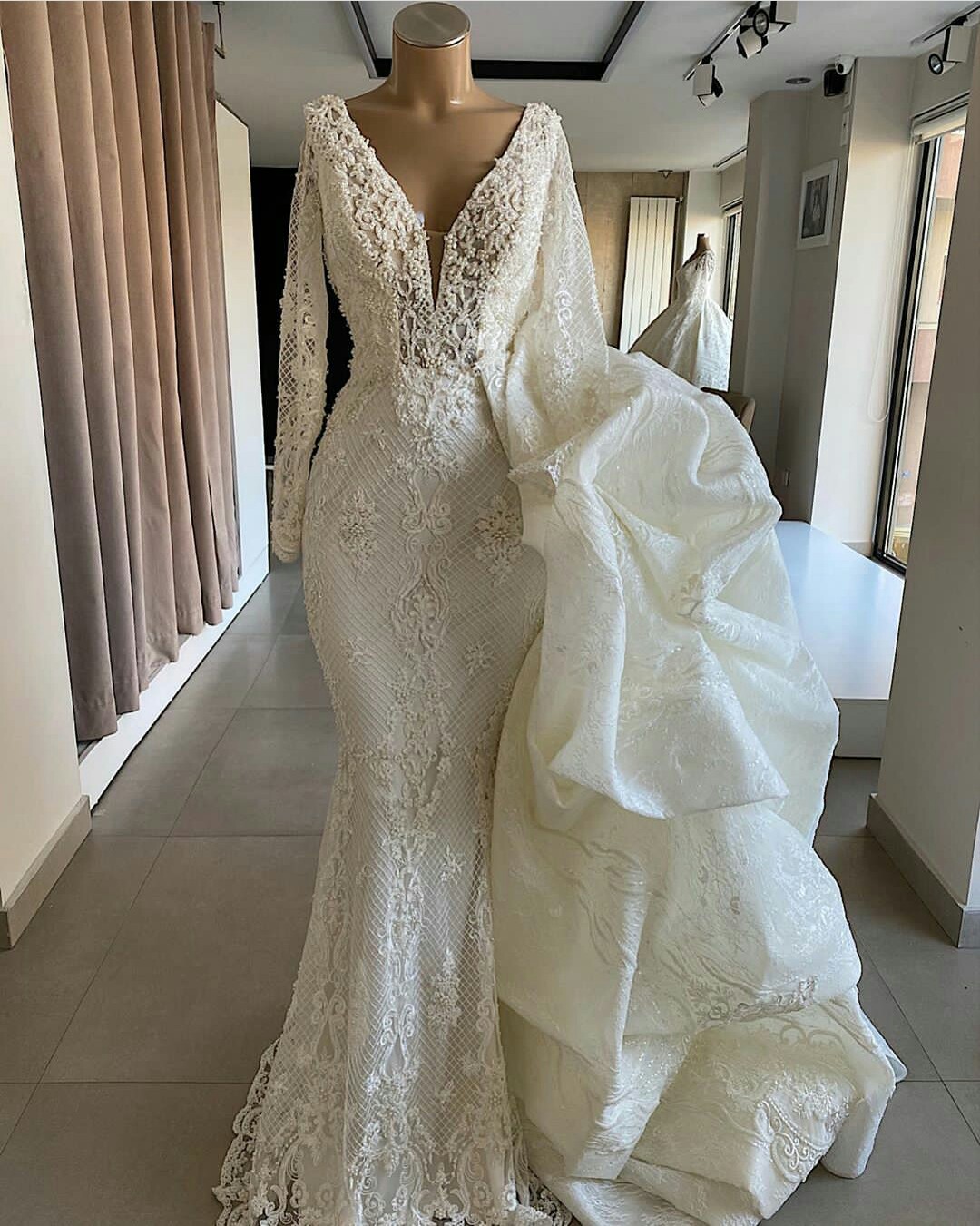 2020 Gorgeous Mermaid Wedding Dresses With Detachable Train Lace Applique Long Sleeve Wedding Dress Country Custom Made Robes De Mariée