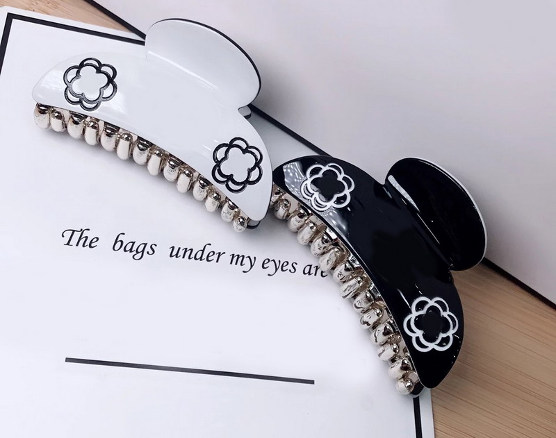 7X3.5CM Acrylic black and white Camellia hair grip hair claw clamp hairpiece headgear fashion ornaments counter gift 4pcs/lot, Slivery;golden
7X3.5CM Acrylic black and white Camellia hair grip hair claw clamp hairpiece headgear fashion ornaments counter gift 4pcs/lot, Slivery;golden