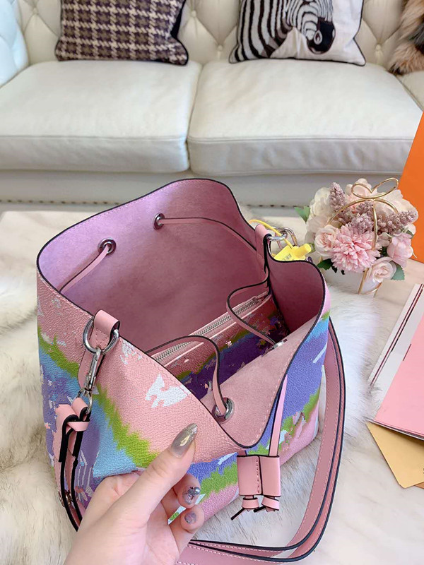Color Matching Printing Letter Hand The Bill of Lading Shoulder Bag Bucket Genuine Leather Handbag Messenger High Quality Female Package, Multi-color
Color Matching Printing Letter Hand The Bill of Lading Shoulder Bag Bucket Genuine Leather Handbag Messenger High Quality Female Package, Multi-color