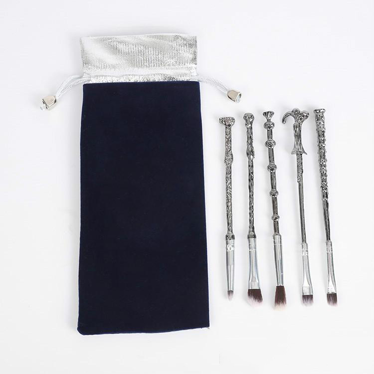 2019 New Arrival !!! 5 PCS/Set Harry Makeup Brush Sets Magic Wand Eyeshadow Brush Beauty Cosmetic Potter Brush Tools Free Shipping
2019 New Arrival !!! 5 PCS/Set Harry Makeup Brush Sets Magic Wand Eyeshadow Brush Beauty Cosmetic Potter Brush Tools Free Shipping