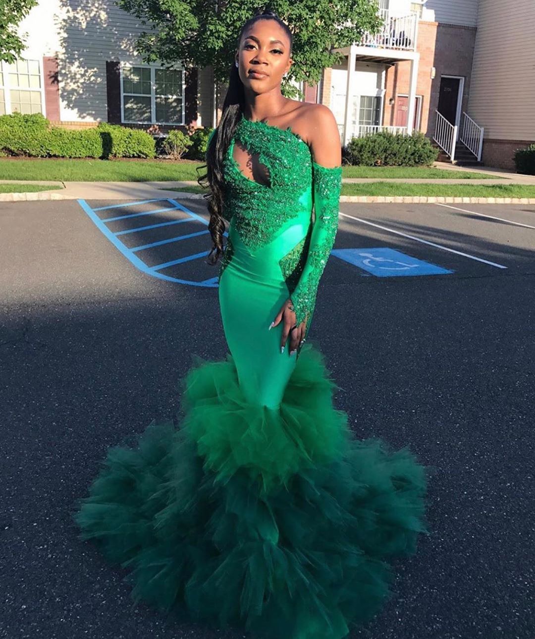 Green Mermaid Long Sleeve Prom Dree Sequined One Shoulder African Eaded Evening Gown Plu Size Sweep Train Satin Tiered Formal Dre