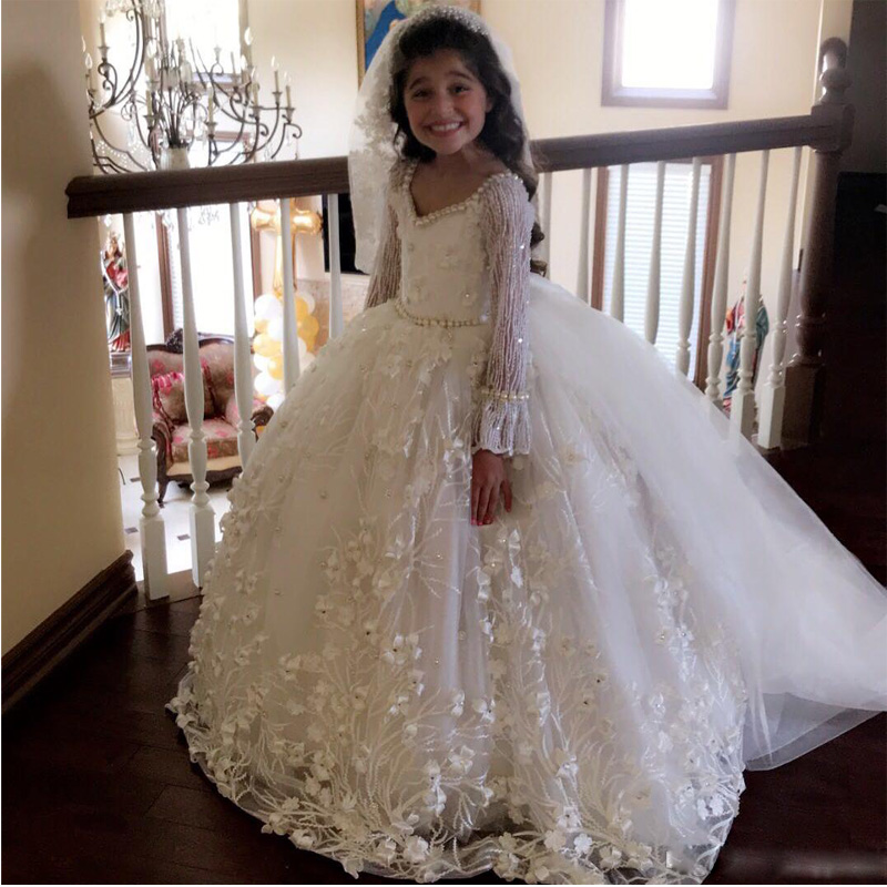 Lovely White Lace Ball Gown Flower Girl Dresses V Neck Long Sleeve Pearls Appliques First Communion Dress for Child, Ivory
Lovely White Lace Ball Gown Flower Girl Dresses V Neck Long Sleeve Pearls Appliques First Communion Dress for Child, Ivory