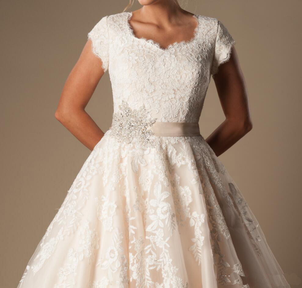 Lace Tulle Champagne A Line Wedding Dresses With Cap Sleeves Short Sleeves Church Bridal Gowns Button Wedding Gowns