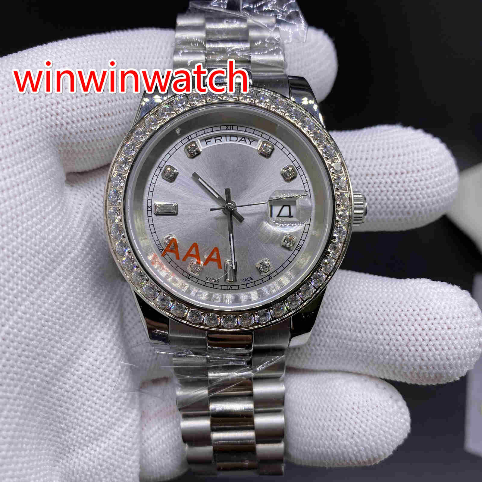 Fashion New watches Day Date Automatic Movement Men's Watch Diamond Bezel silver stainless steel Mechanical 40MM Mens Wristwatches, Silver face
Fashion New watches Day Date Automatic Movement Men's Watch Diamond Bezel silver stainless steel Mechanical 40MM Mens Wristwatches, Silver face