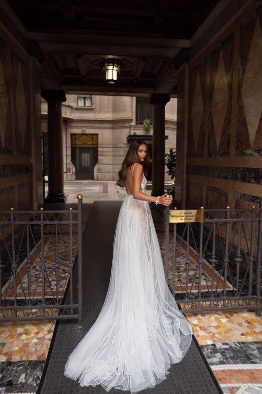 julie vino a line wedding dresses spaghetti v neck lace appliqued sweep train beach boho bridal gowns backless vestido de novia