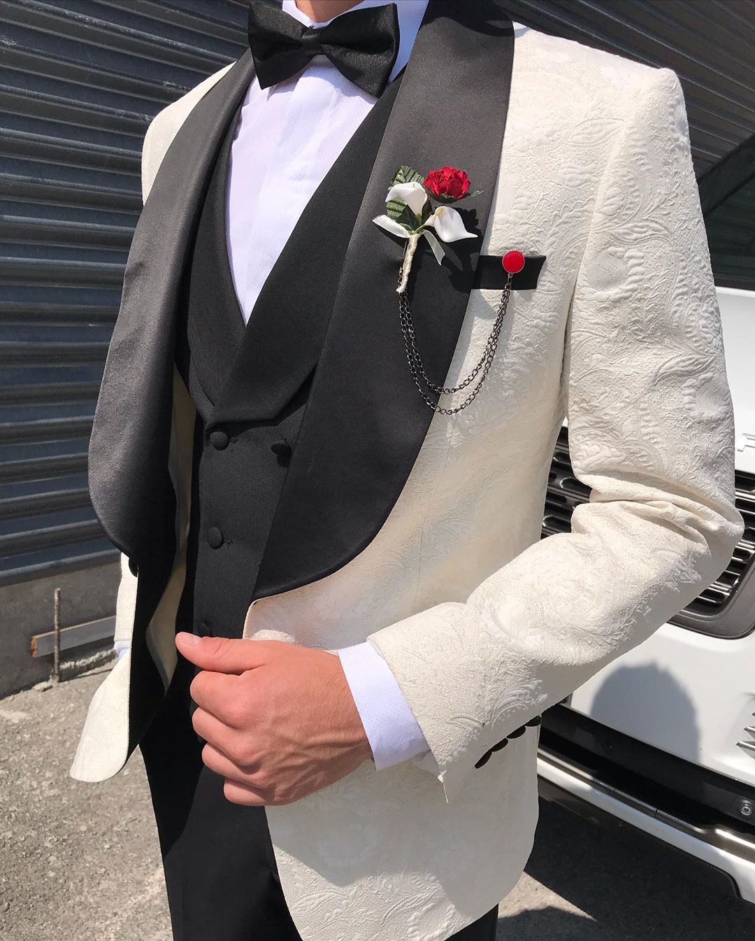 2020 Summer Beach Wedding Tuxedos 3D Floral Pattern Mens Groom Suits Notched Lapel Slim Fit Prom Party Blazer Jacket(jacket+vest+pants)