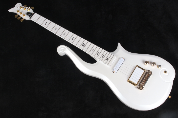 Rare Diamond Series Prince Cloud Electric Guitar Alder Body, Maple Neck, Gold Hardware, Purple Crocodile Leather Hardcase, Drop Shipping
Rare Diamond Series Prince Cloud Electric Guitar Alder Body, Maple Neck, Gold Hardware, Purple Crocodile Leather Hardcase, Drop Shipping