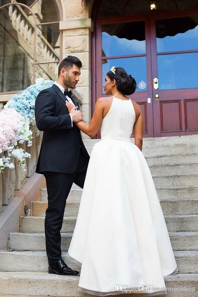 Elegant Charming 2019 White Dubai Simple Prom Dresses Halter Neck Cheap Hi-Lo Simple A Line Formal Evening Party Gowns Custom