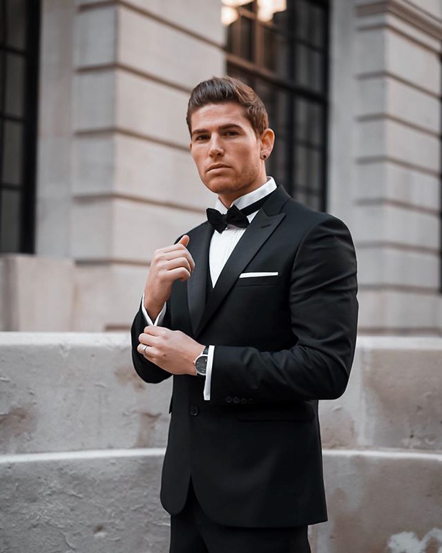 Handsome Black Wedding Tuxedos Peaked Lapel Slim Fit Two Button Groom Wear Formal Party Prom Men Suit Blazer(Jacket+Pants)