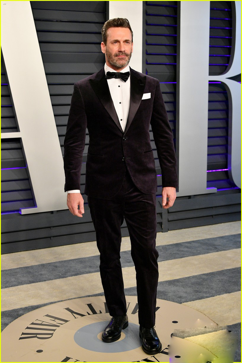 2019 Newest Men Prom Suits Two Button Groomsmen Peak Lapel Wedding Tuxedos (Jacket+Pants) Best Men Blazer