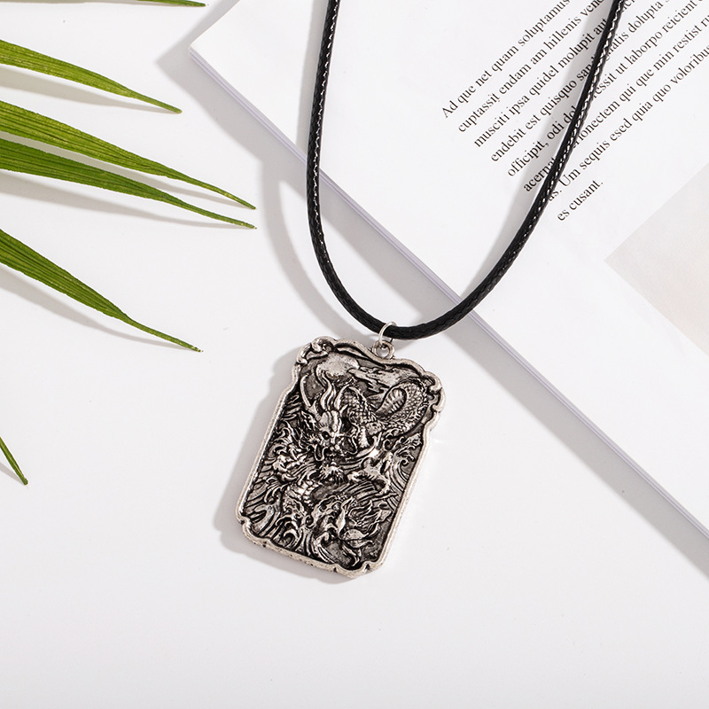Pendant Necklaces 2021 Trendy Ancient Silver Color Chinese Dragon Punk Casual Design Long Chain Necklace For Women Men Jewelry Gifts
Pendant Necklaces 2021 Trendy Ancient Silver Color Chinese Dragon Punk Casual Design Long Chain Necklace For Women Men Jewelry Gifts